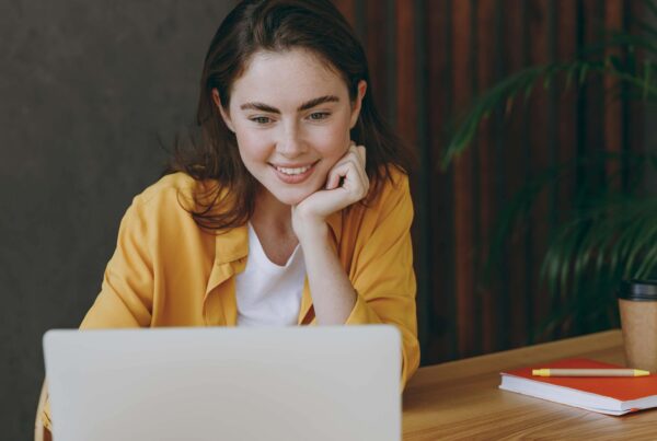 Seven Hills Employee Benefits Selection Blog Recent Grad Working